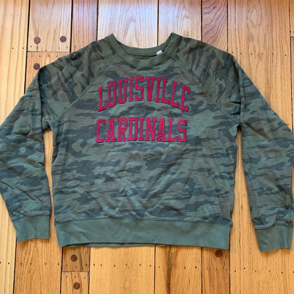 AEO Tailgate University of Louisville Cardinals women’s camo sweatshirt size M